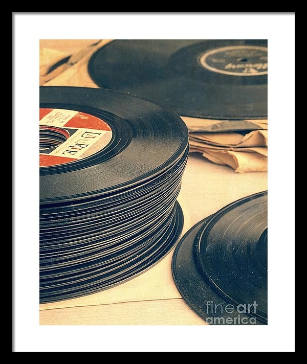 Edward Fielding sold a 16" x 20" print of Old 45s to a buyer from Yuba City, CA.