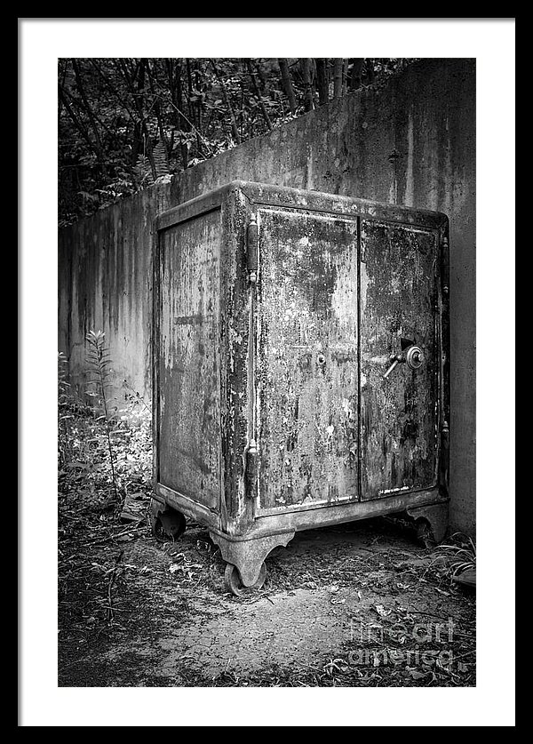 Safe and Sound by Edward M. Fielding - https://edward-fielding.pixels.com/featured/safe-and-sound-edward-fielding.html