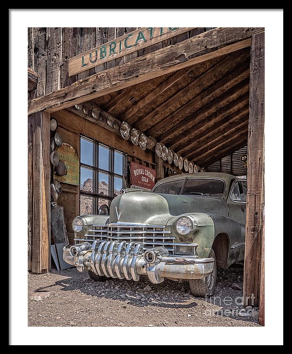 Last Chance Gas by Edward Fielding