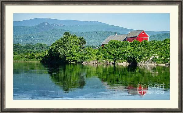 Idyllic farm along the Connecticut River